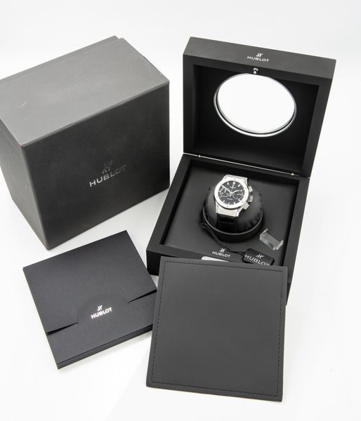 Hublot Classic Fusion 521.NX.1171.LR